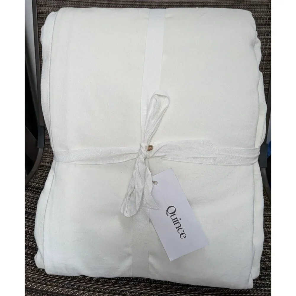 Quince Cotton Velvet Room Darkening Curtain Color White Size 48x84 -NEW-